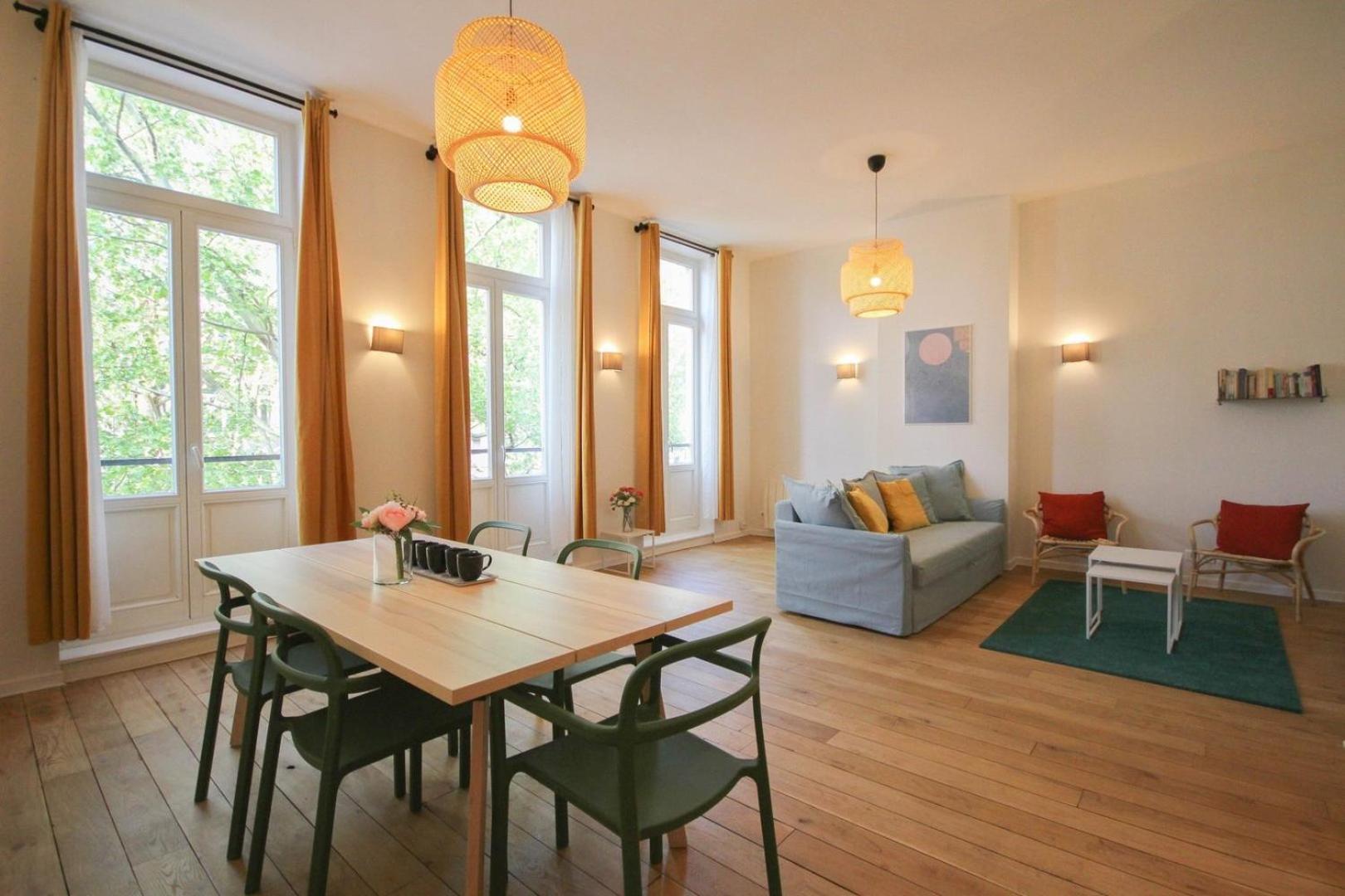 2-Bedroom Flat + Private Car Park. Lille Exterior photo